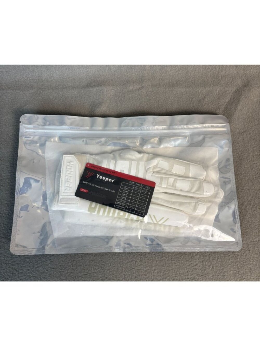 Youper Elite Series Youth  (Boys) Football Receiver Gloves White Large NWT's.